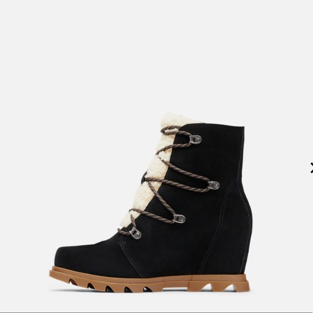 Sorel snowboots - Picture 3 of 11